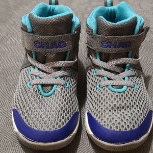 Boy Shaq  sneakers size 11